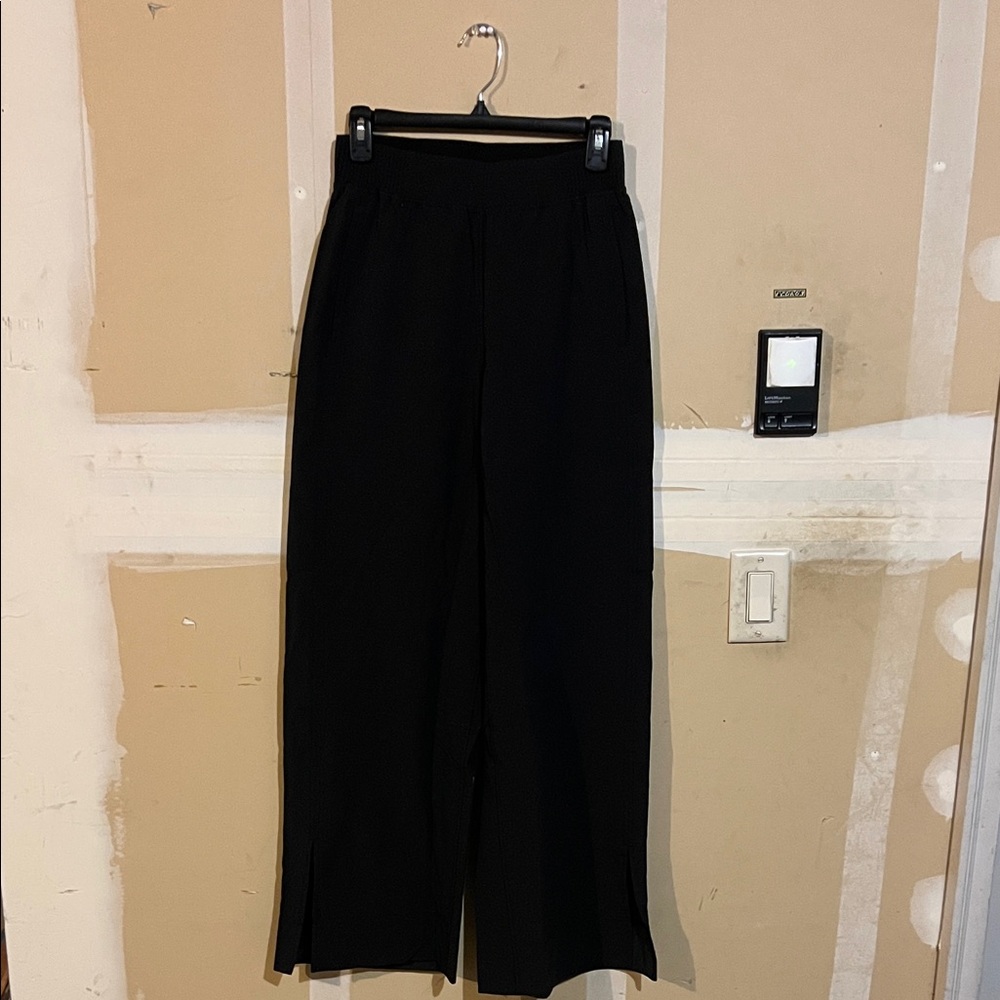 lululemon Stretch Woven Wide-Leg Pant